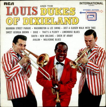 louis front LOUIS AND THE DUKES OF DIXIELAND    Louis Armstrong (002)